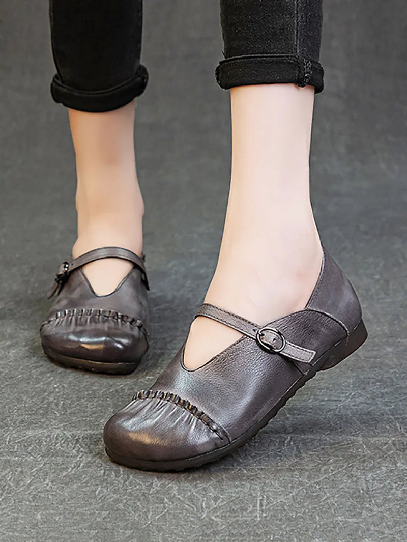Classic Vintage Shoes with a Flattering Fit