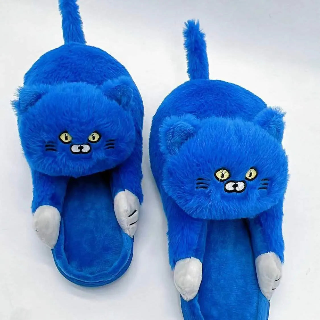 Subtly Elegant Slippers with a Refined Vintage Look