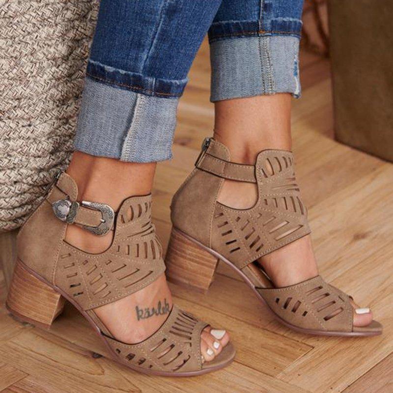 Classic Vintage Shoes with a Flattering Fit