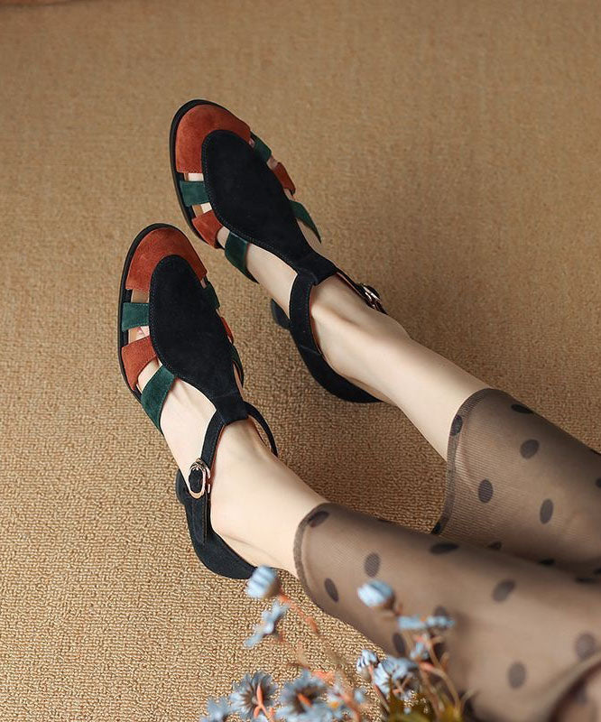 Classic Vintage Sandals with a Flattering Fit