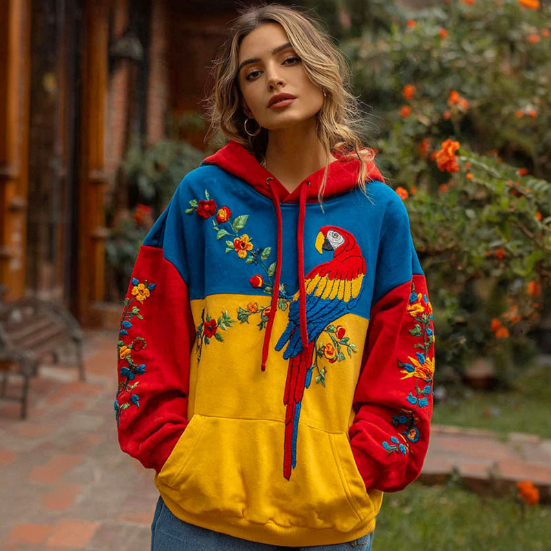 Women's Retro Venezuelan Parrot And Floral Pattern Casual Hoodie elevenforest