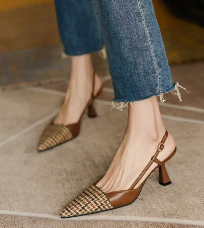 Classic Vintage Heels with a Flattering Fit