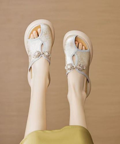 Subtly Elegant Sandals with a Refined Vintage Look