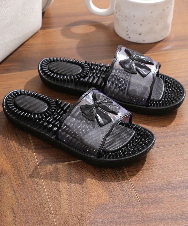 Effortlessly Elegant Slippers with a Timeless Design
