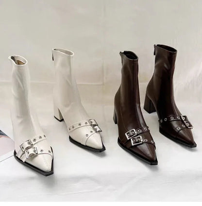 Dinesa Boots
