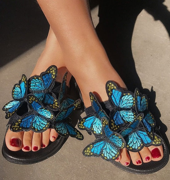 Beautifully Finished Slippers in a Timeless Design