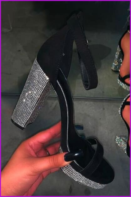 Classic Vintage Sandals with a Flattering Fit