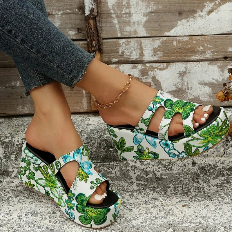 Elegantly Styled Shoes for Everyday Wear