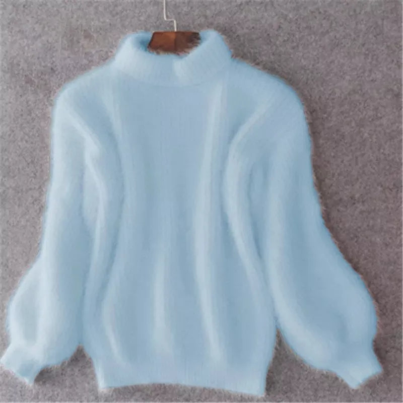 Mónica® | Vintage angora-style sweater: loosely knitted and plain.