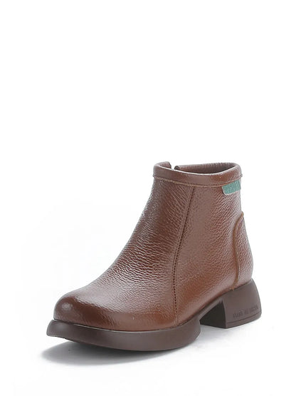Elegantly Styled Boots for Everyday Wear