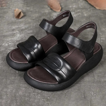 Classic Vintage Sandals with a Flattering Fit
