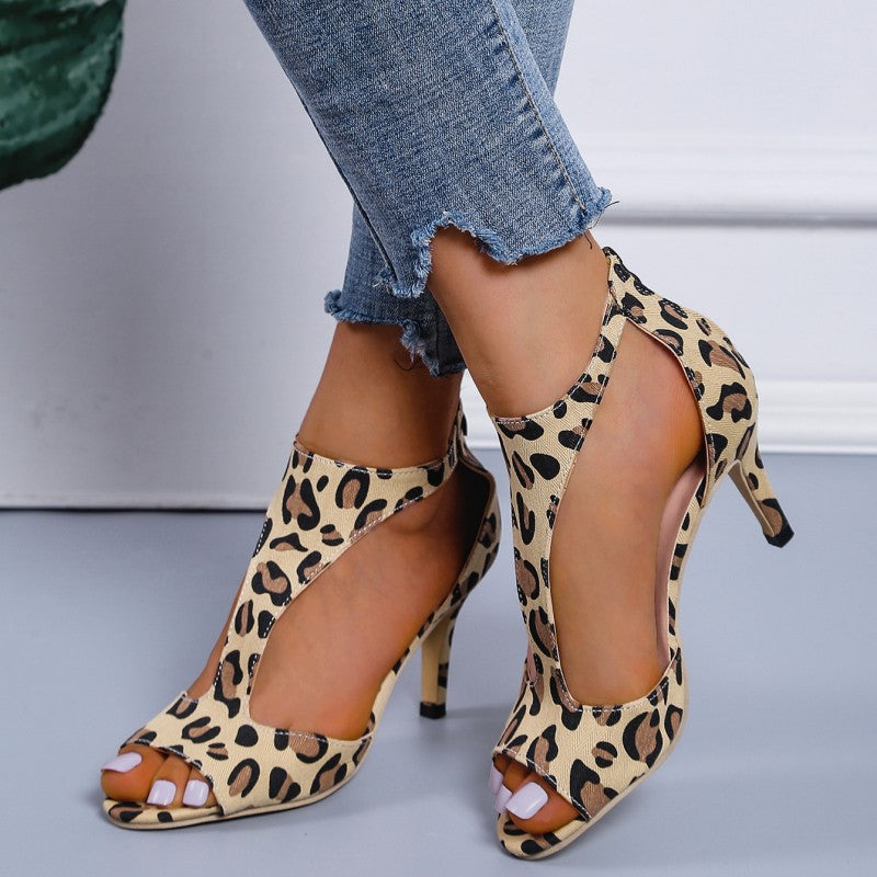 Classic Vintage Shoes with a Flattering Fit