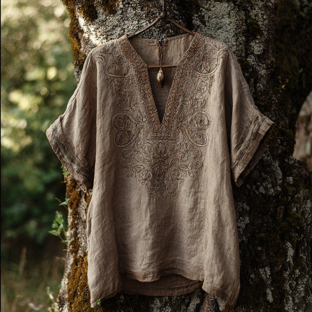 Antique Pattern Short-sleeved V-neck Top elevenforest