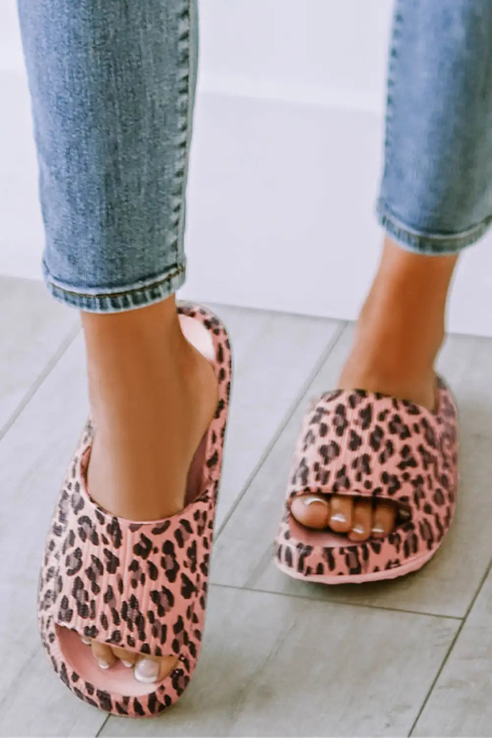 Pink Leopard Print Thick Sole Slippers