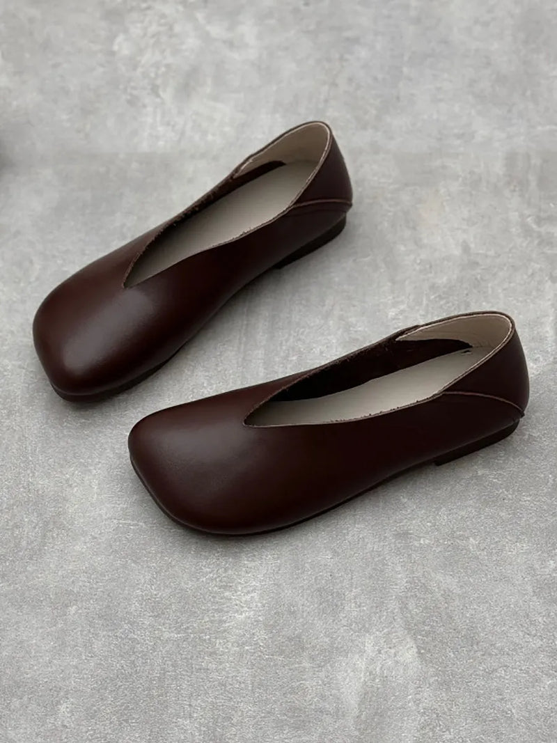 Subtly Elegant Shoes with a Refined Vintage Look