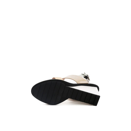 Classic Designed Garment in a Timeless Cut