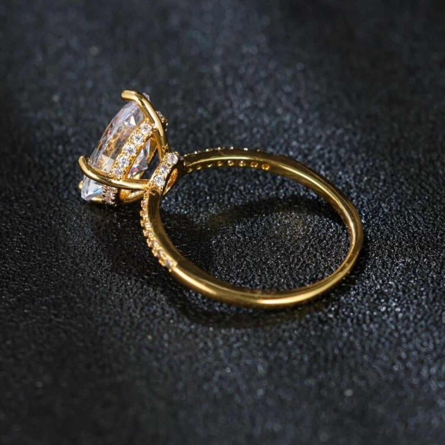 “bianca” Oval Travel Ring