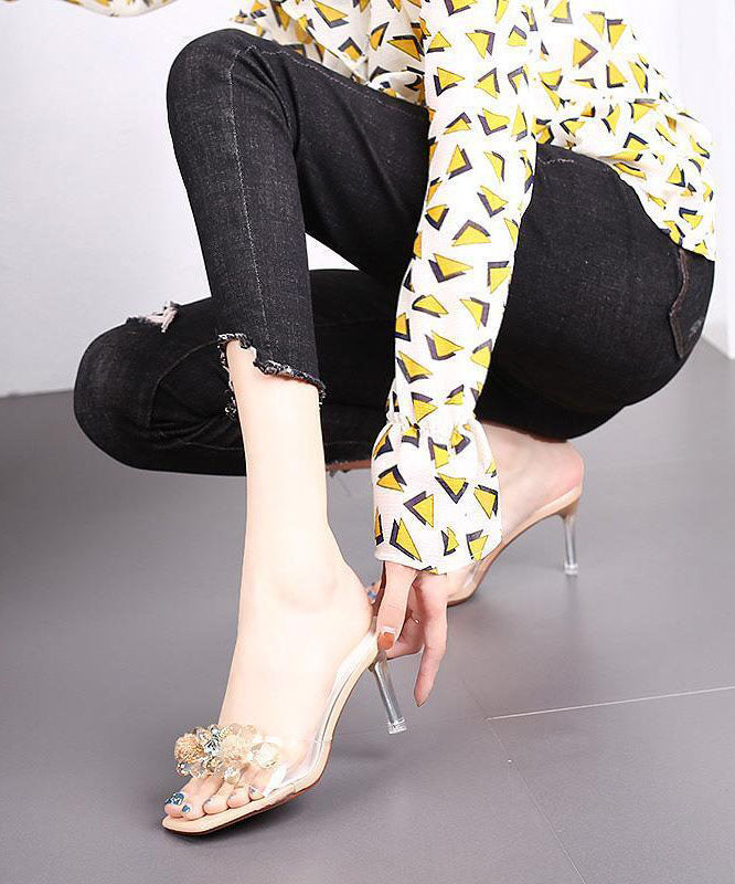 Effortlessly Elegant Slippers with a Timeless Design