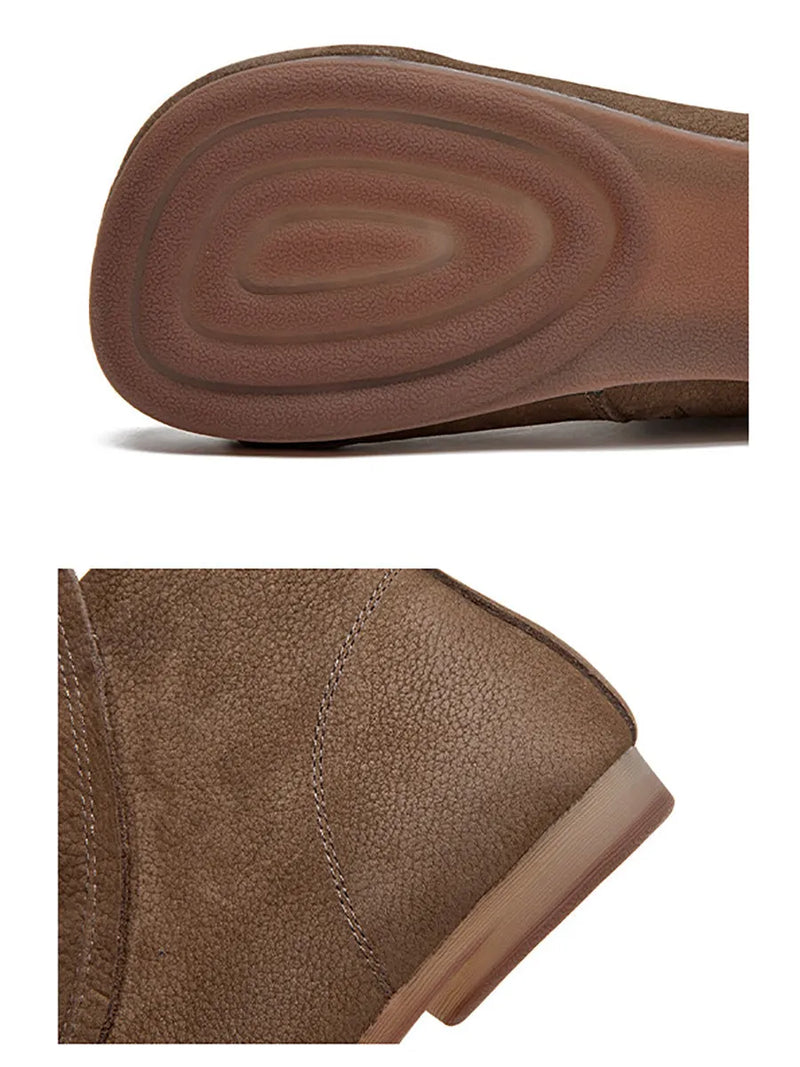 Effortlessly Elegant Boots with a Timeless Design