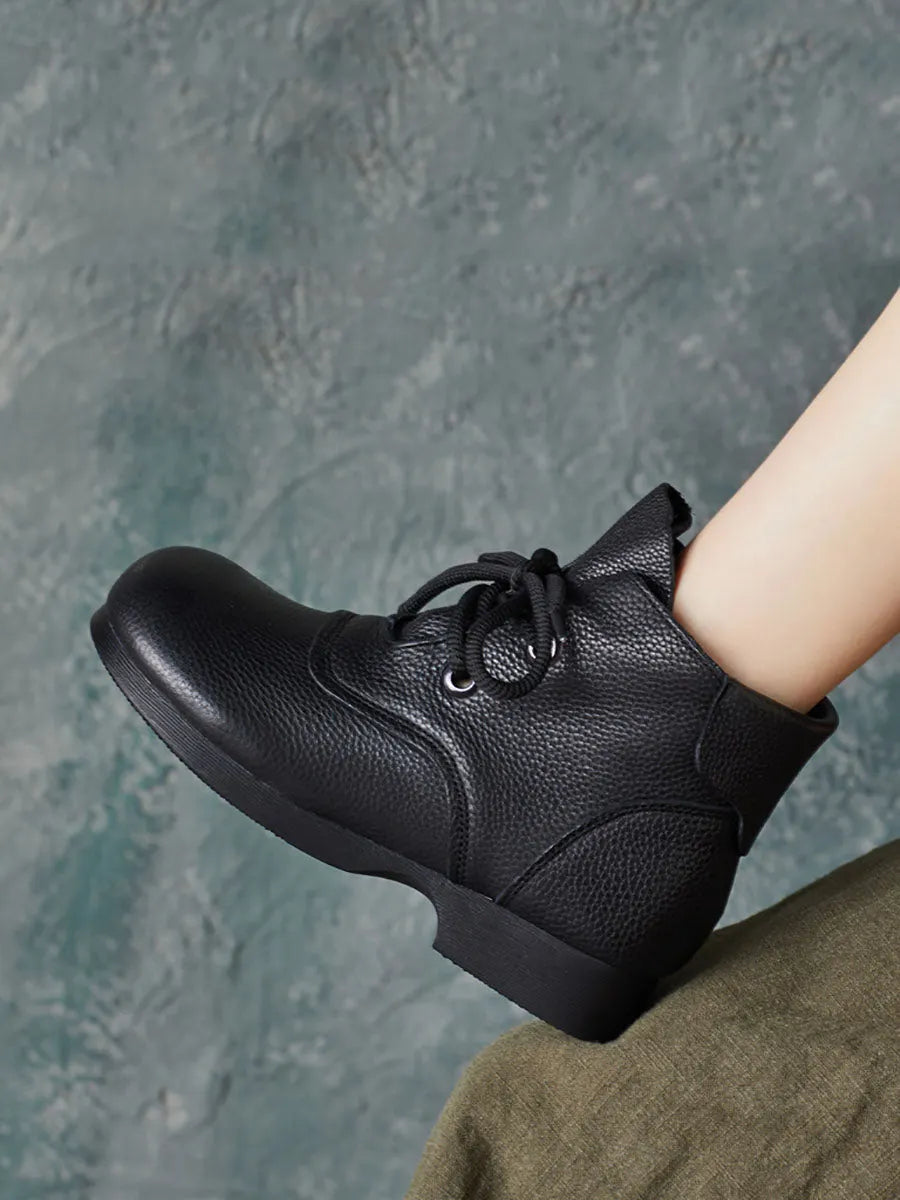 Beautifully Finished Boots in a Timeless Design