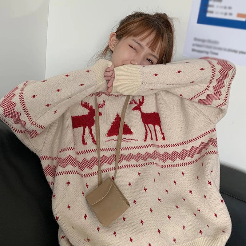 Avelina® | Warm women's knitted sweater with a Christmas reindeer pattern and a loose fit