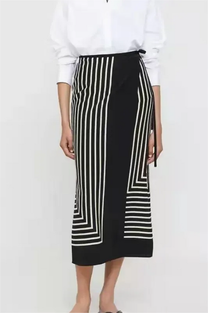 Geometric Patterns Warp Midi Skirt