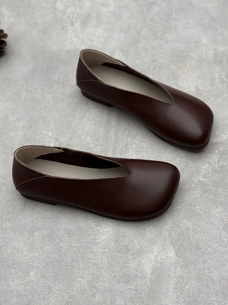Subtly Elegant Shoes with a Refined Vintage Look