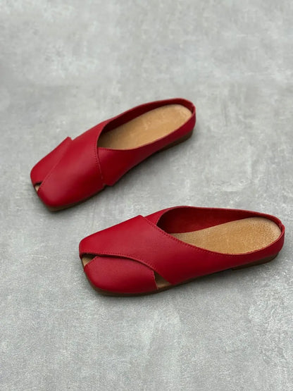 Finely Styled Slippers with a Classic Vintage Look