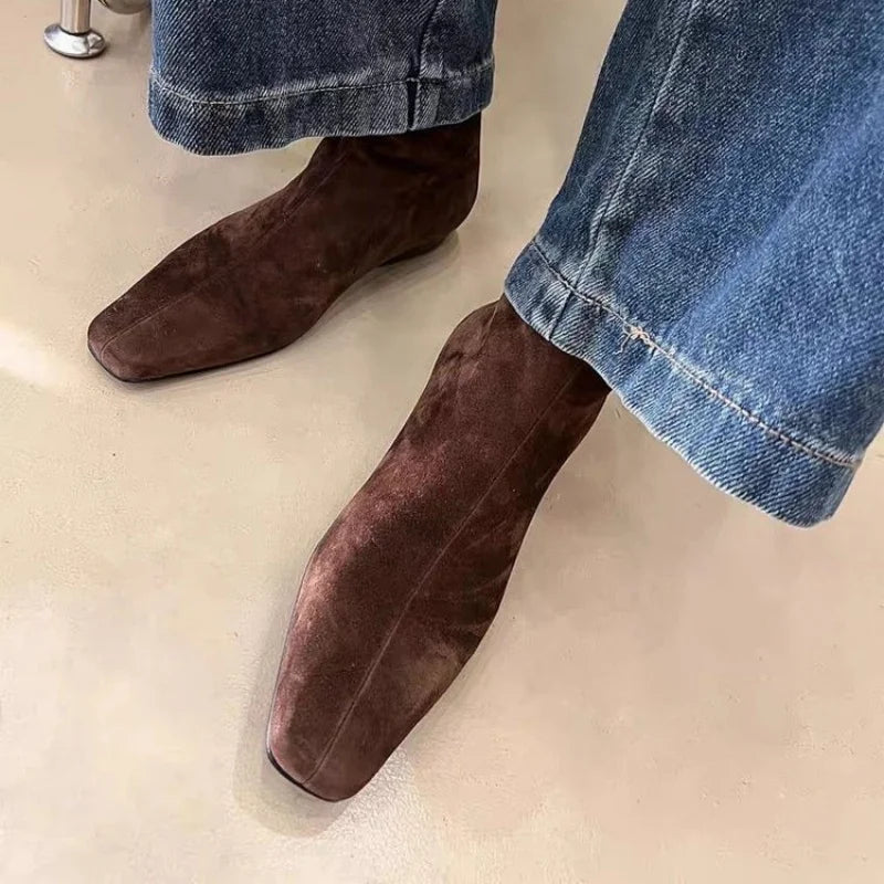 Jonni Boots