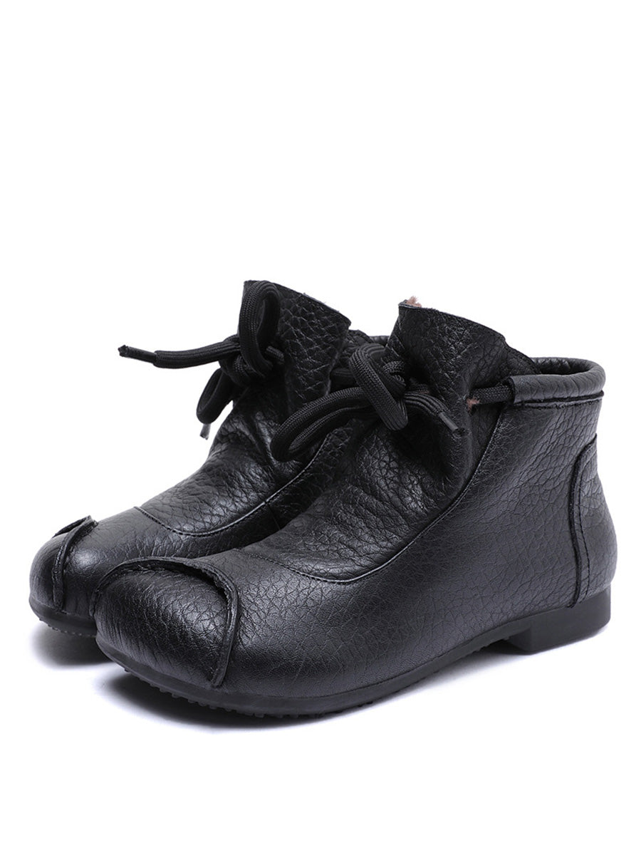 Finely Styled Boots with a Classic Vintage Look