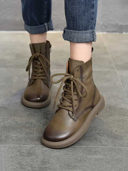Beautifully Finished Boots in a Timeless Design