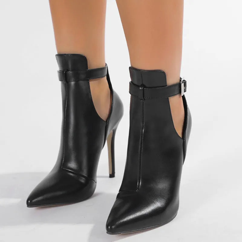 Finely Styled Shoes with a Classic Vintage Look