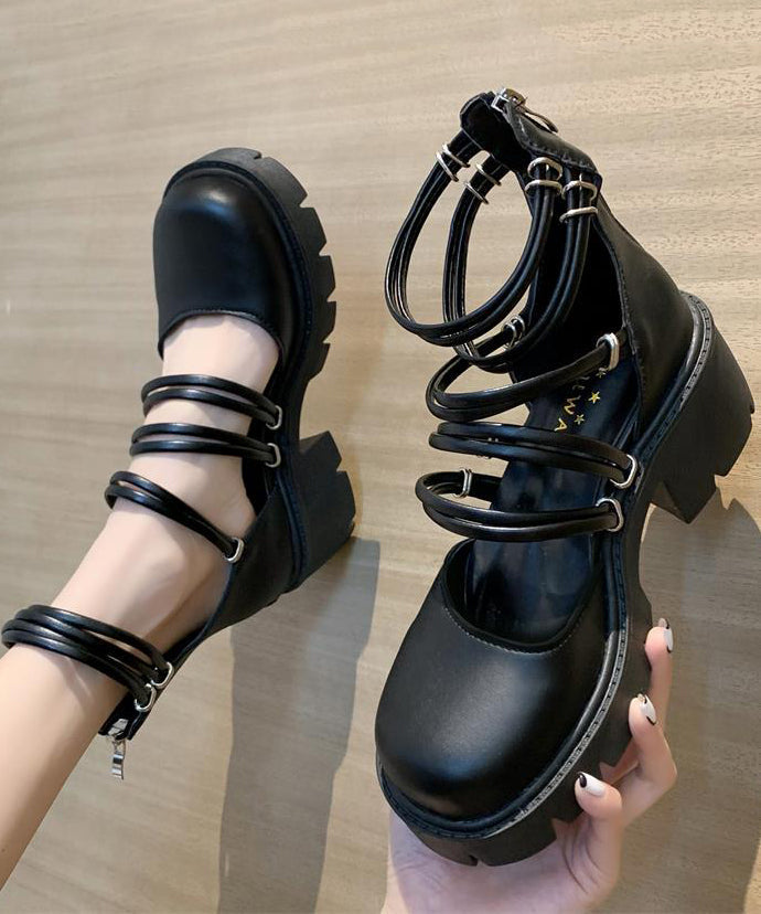 Finely Styled Sandals with a Classic Vintage Look