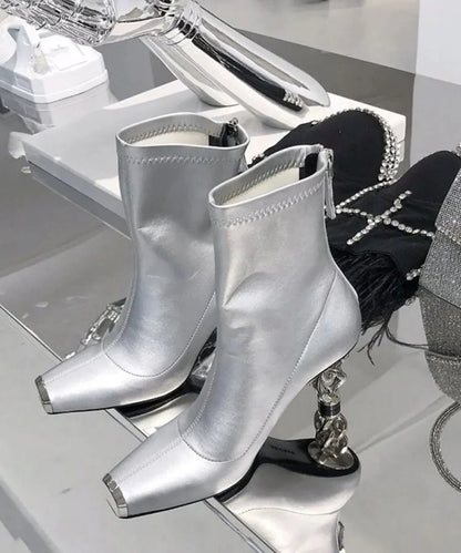 Casually Elegant Boots with a Refined Edge
