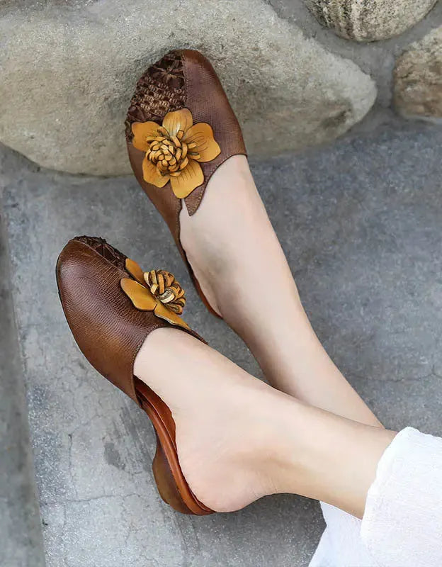 Effortlessly Elegant Slippers with a Timeless Design