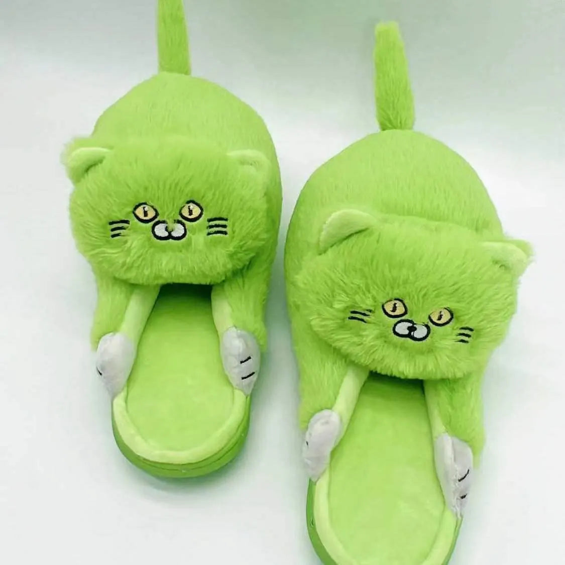 Subtly Elegant Slippers with a Refined Vintage Look