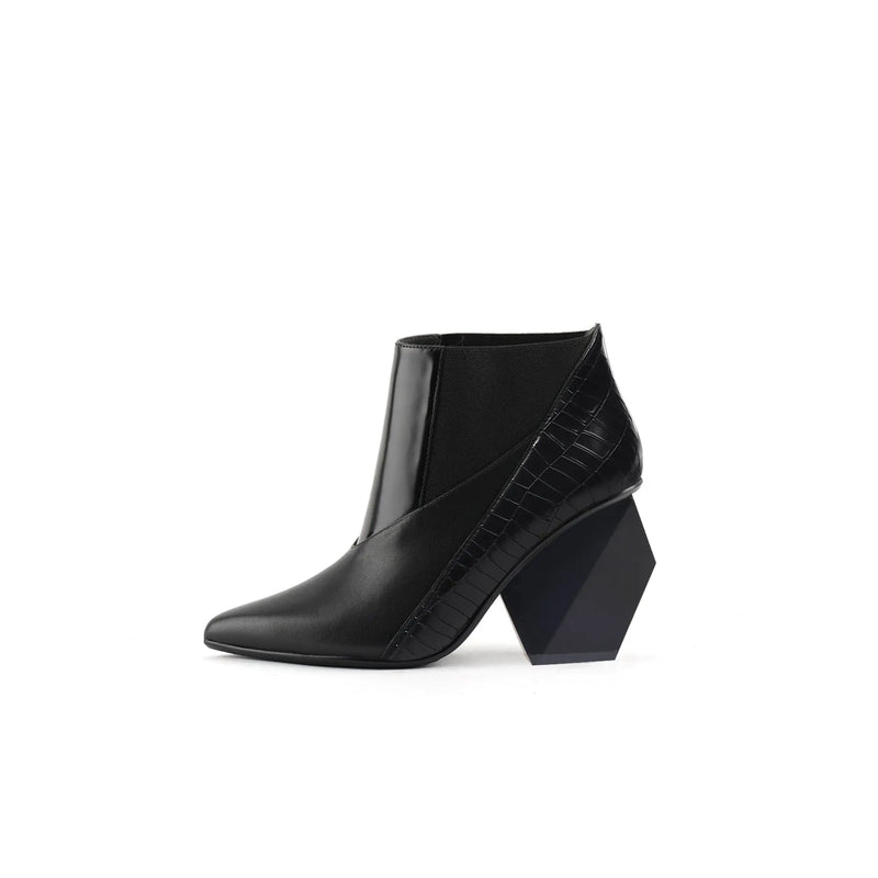 Beautifully Crafted Garment in a Classic Style