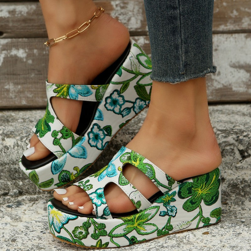 Elegantly Styled Shoes for Everyday Wear
