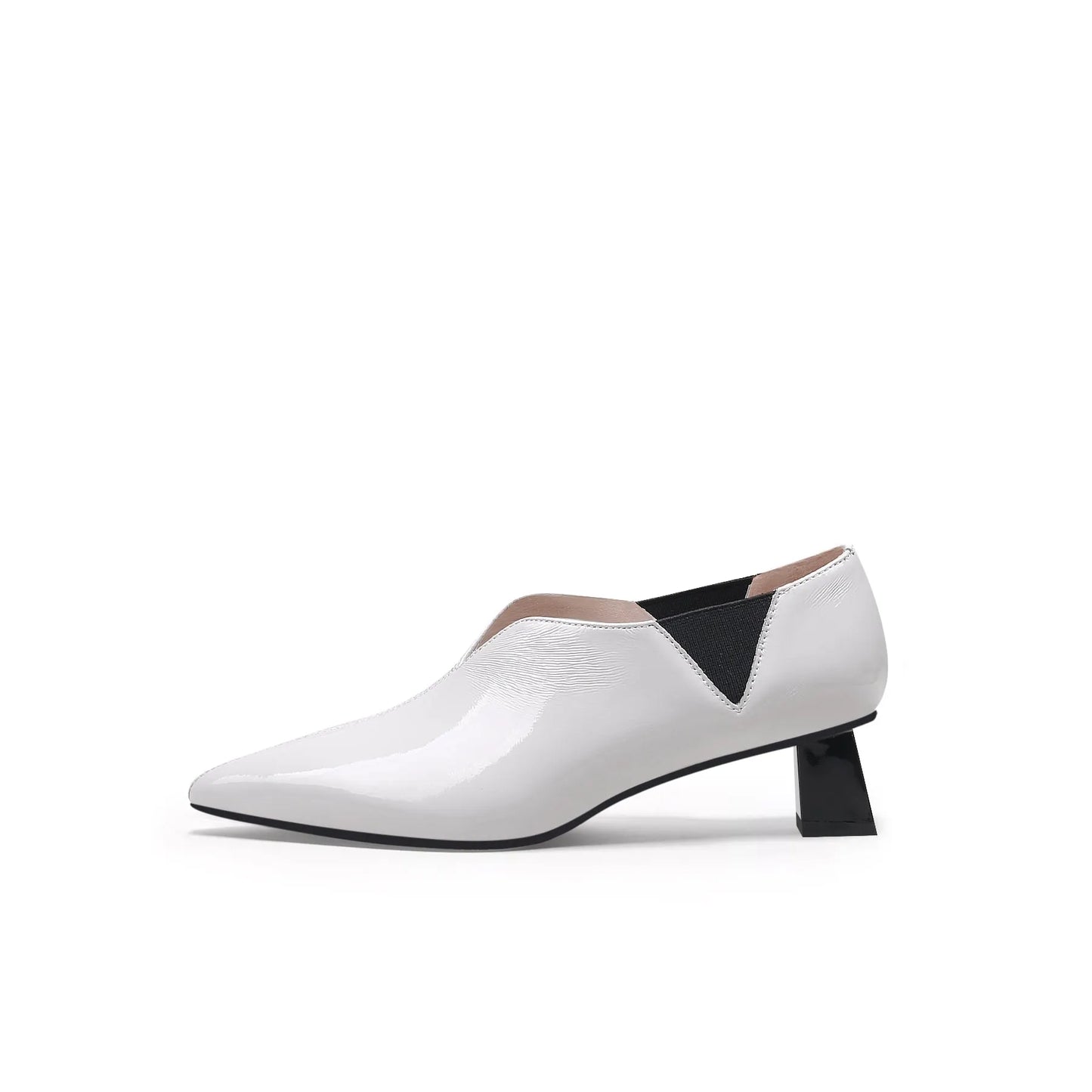 Effortlessly Elegant Garment with a Timeless Design