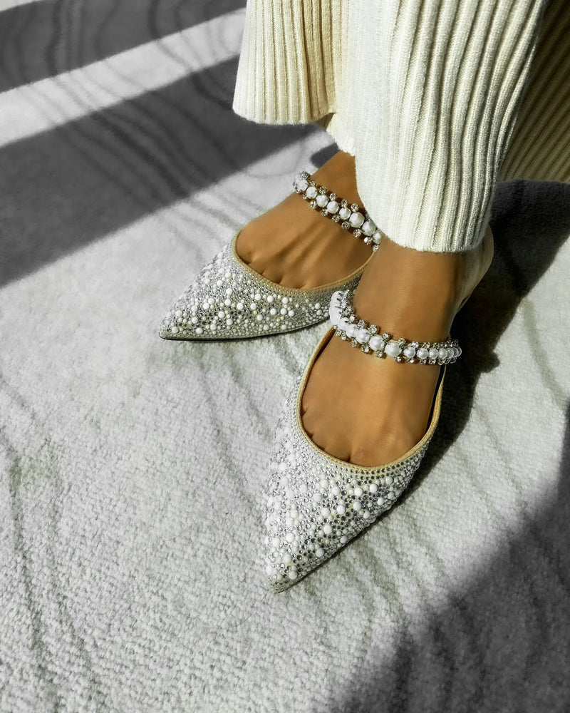 Classic Vintage Heels with a Flattering Fit