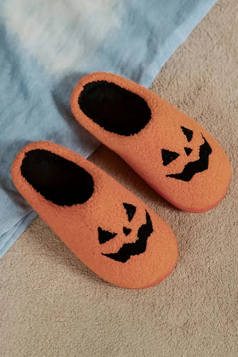 Cozy Halloween Pumpkin Plush Slippers