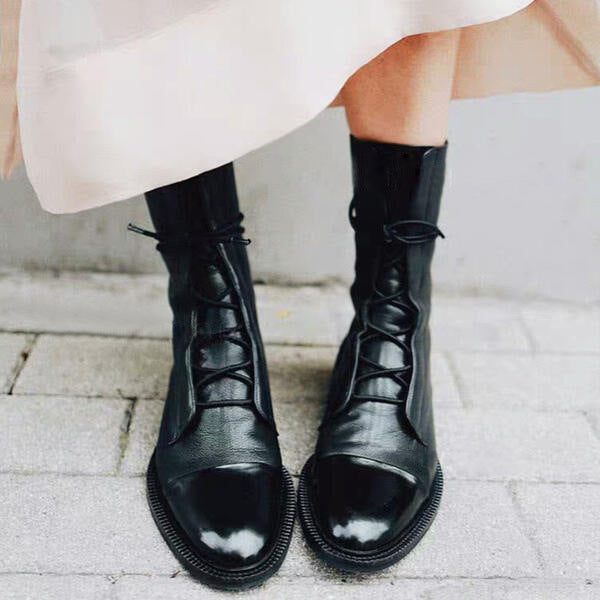 Graceful Orthopedic Boots for Modern Look