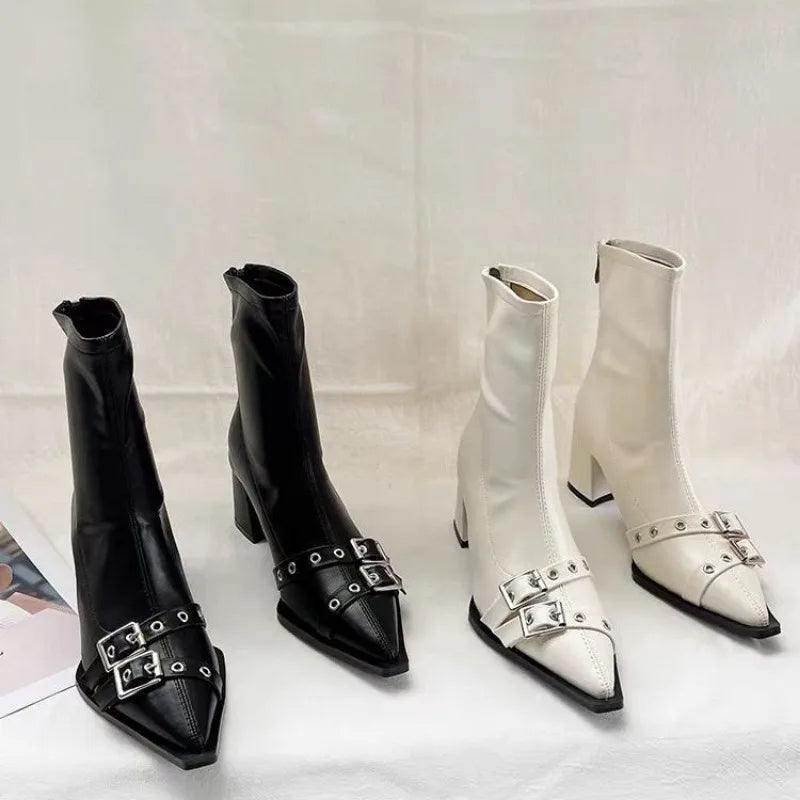 Dinesa Boots