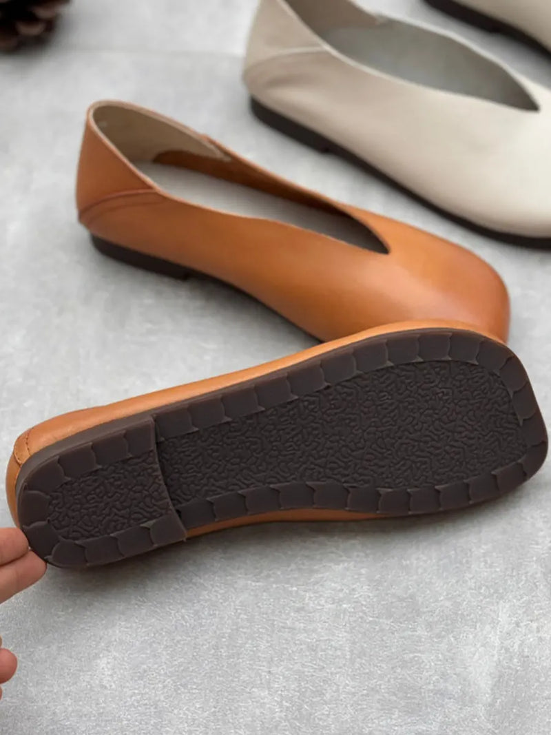 Subtly Elegant Shoes with a Refined Vintage Look