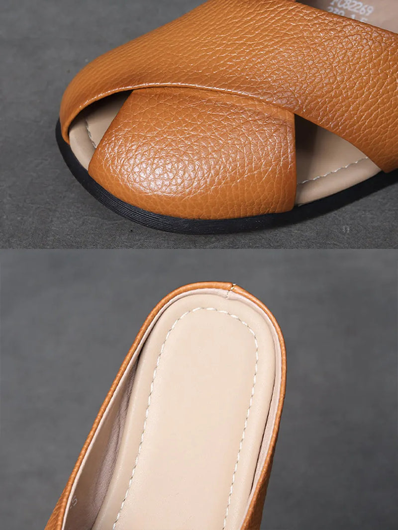 Elegantly Styled Slippers for Everyday Wear