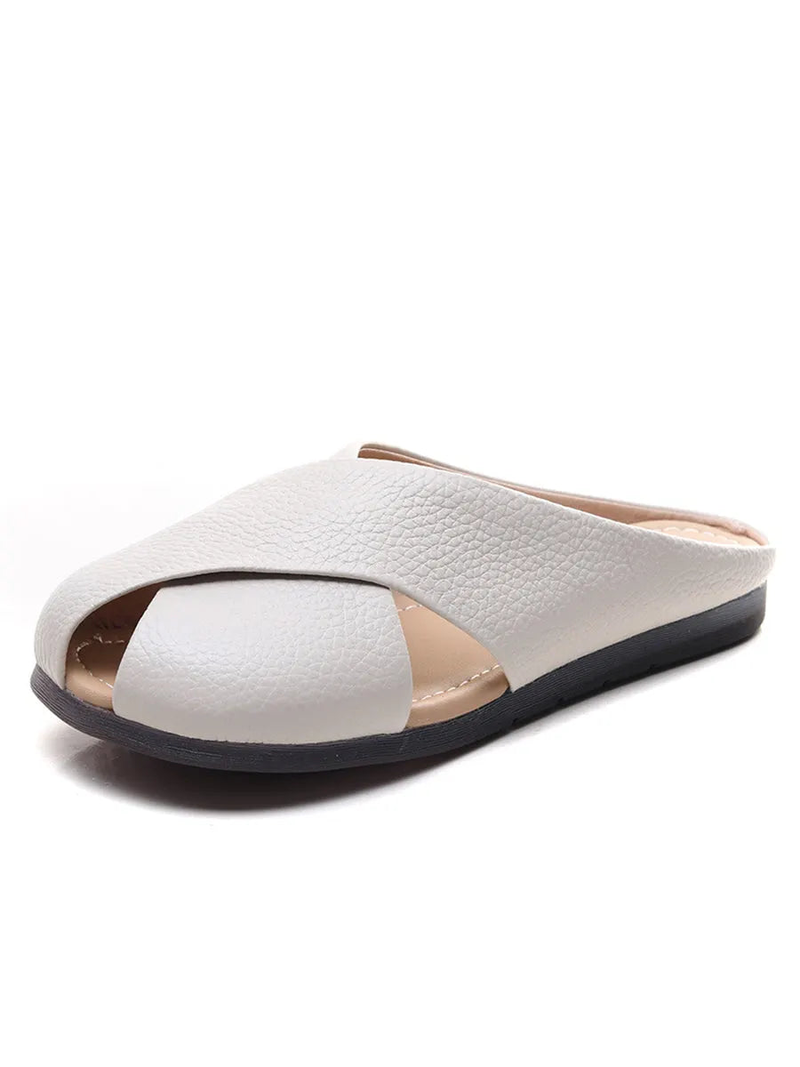 Elegantly Styled Slippers for Everyday Wear