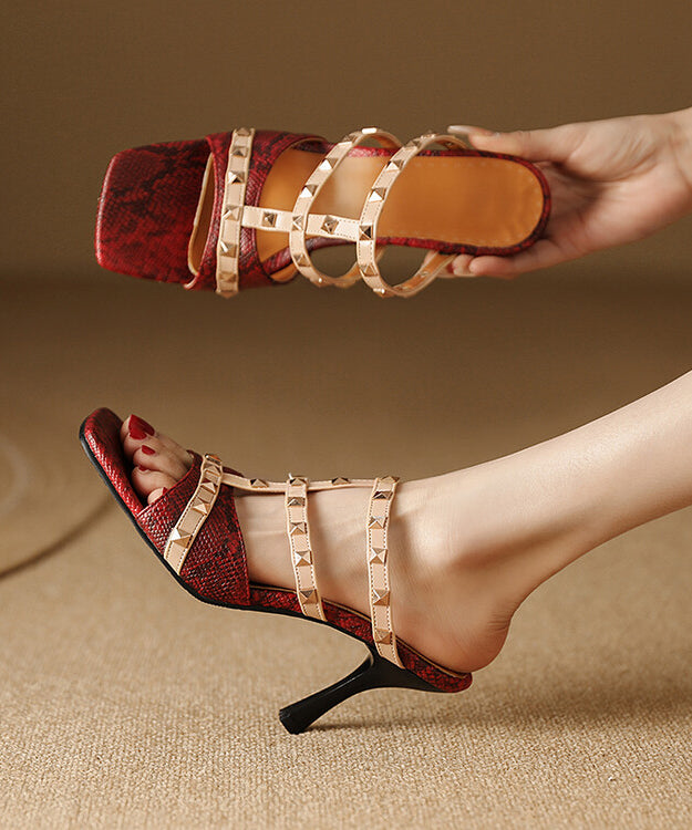 Casually Elegant Slippers with a Refined Edge