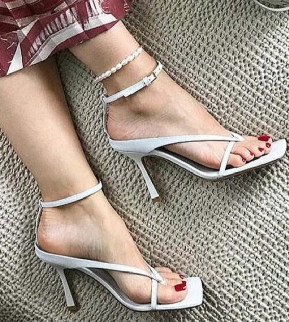 Classic Vintage Heels with a Flattering Fit