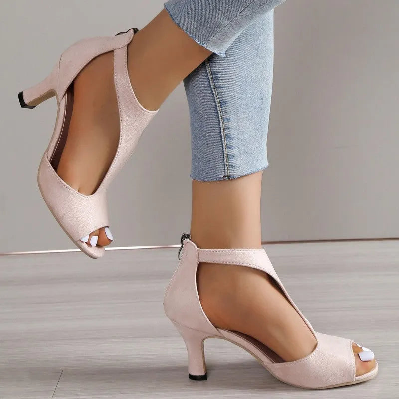 Casually Elegant Shoes with a Refined Edge