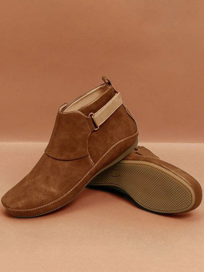 Finely Styled Boots with a Classic Vintage Look